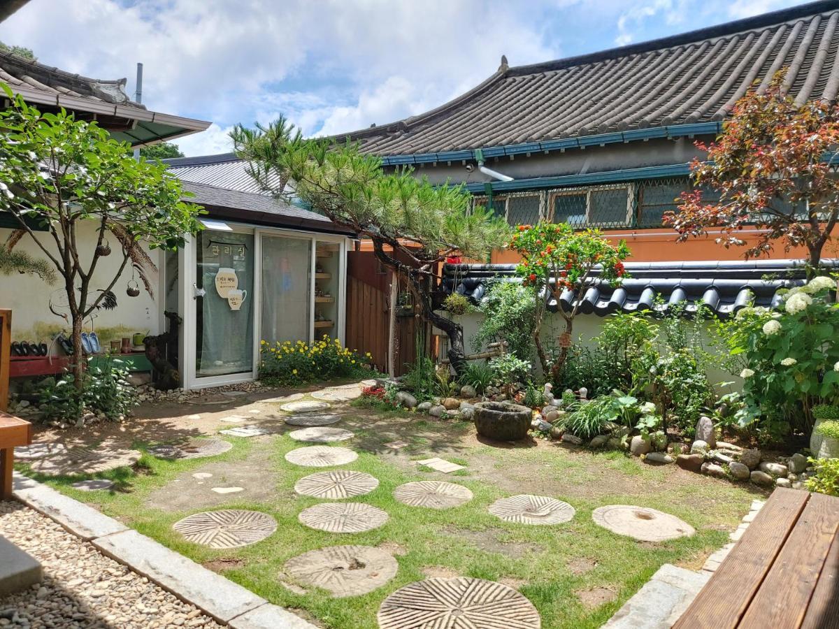 The Blue Cradle Hotel Jeonju Exterior photo