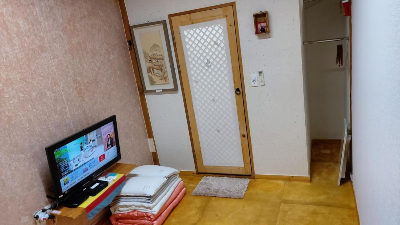 The Blue Cradle Hotel Jeonju Exterior photo